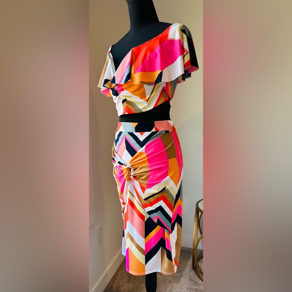 #barbiecore 2 piece skirt set
